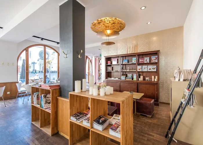 Altstadt & Cafe 3* Κόμπλεντς